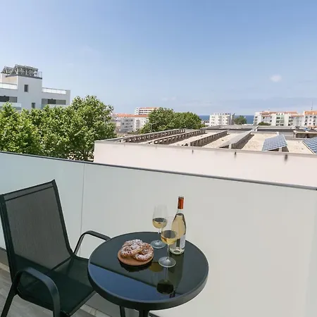 Casalinga Apartamento *